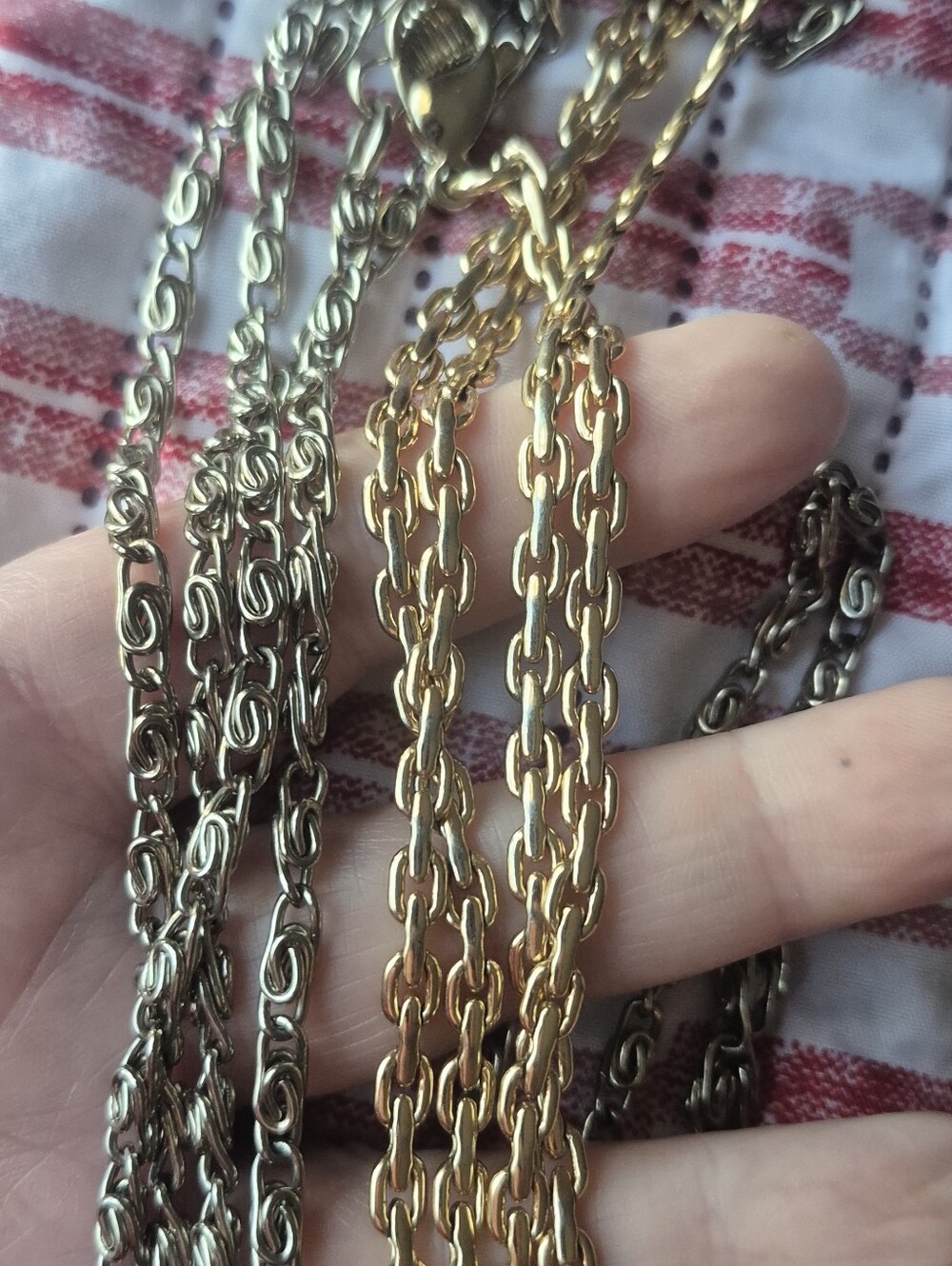 2 Chain Straps